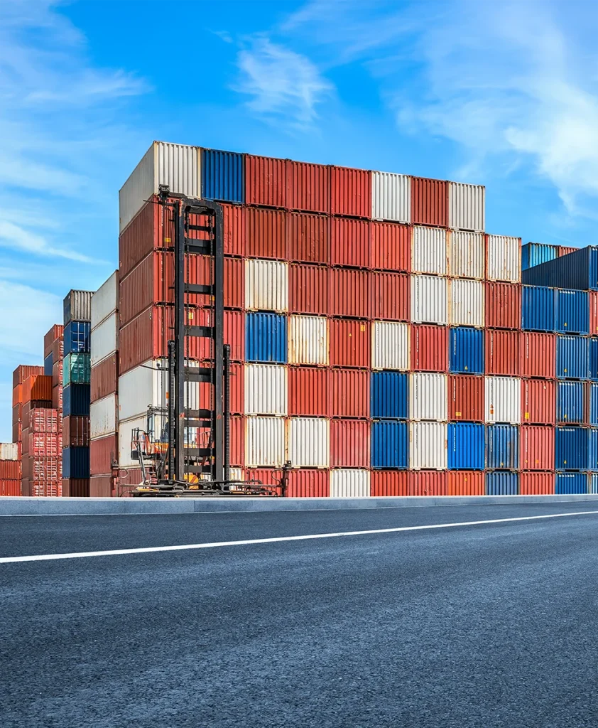 Deposito doganale tipo C Logistock Italia per stoccaggio merci estere con sospensione di dazi e IVA a Verona.
